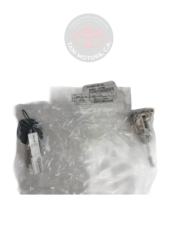 JUEGO DE CILINDRO Y CHAVETA TOYOTA 6905202100